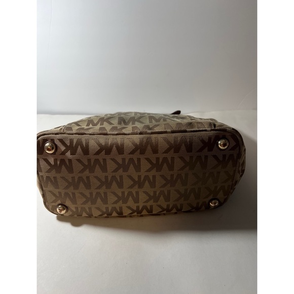 Michael Kors Brown Signature Tote Bag - Picture 3 of 9